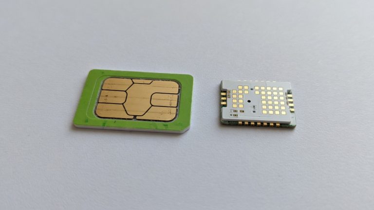 eSIM vs traditional SIM card