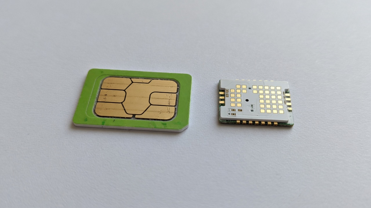 eSIM vs traditional SIM card