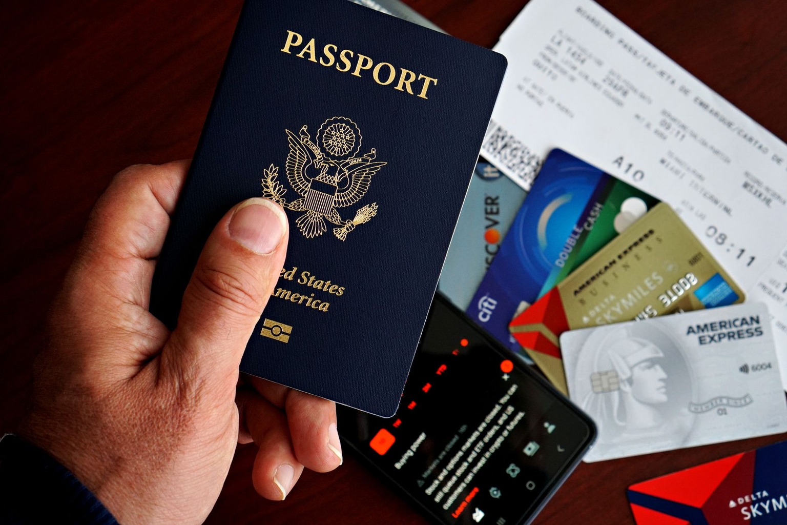 What's an eSIM Card? A Comprehensive Overview for Users